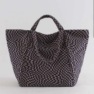 Trippy large duffel bag baggu